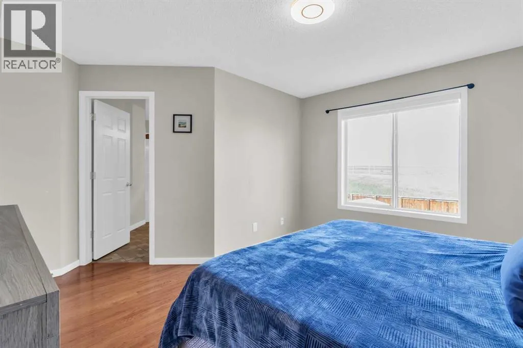 187 Citadel Meadow Grove NW