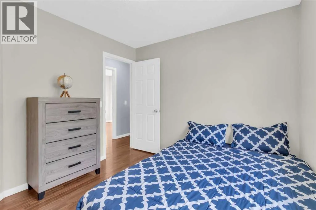 187 Citadel Meadow Grove NW
