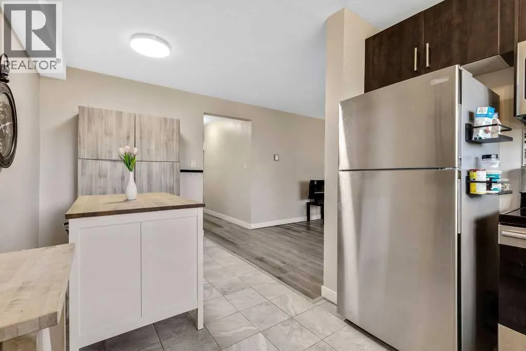 226, 8239 Elbow Drive SW