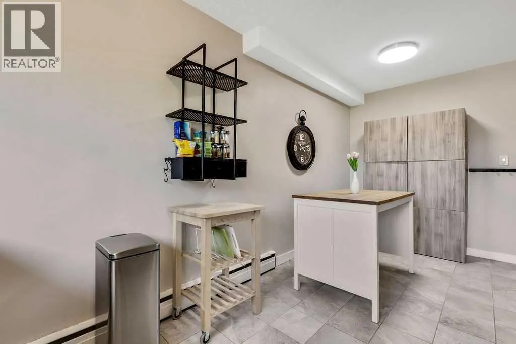 226, 8239 Elbow Drive SW