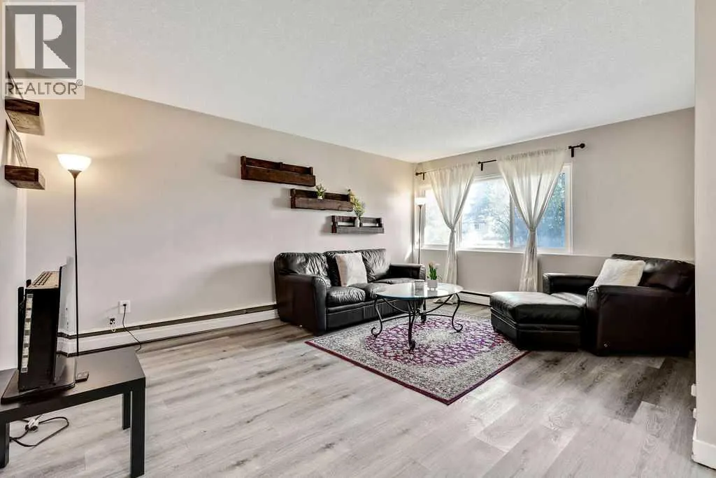 226, 8239 Elbow Drive SW