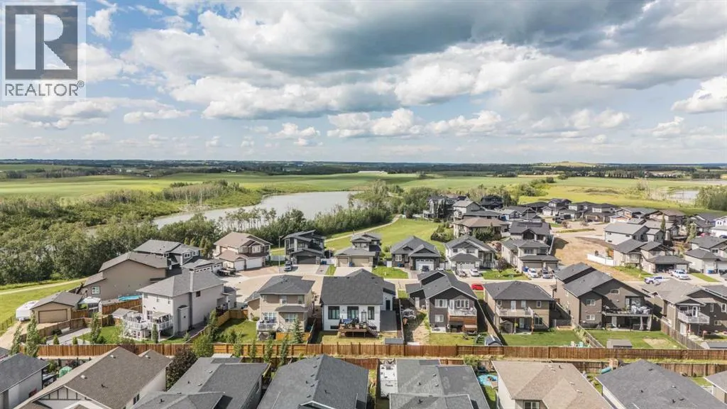 37 Arrowwood Close