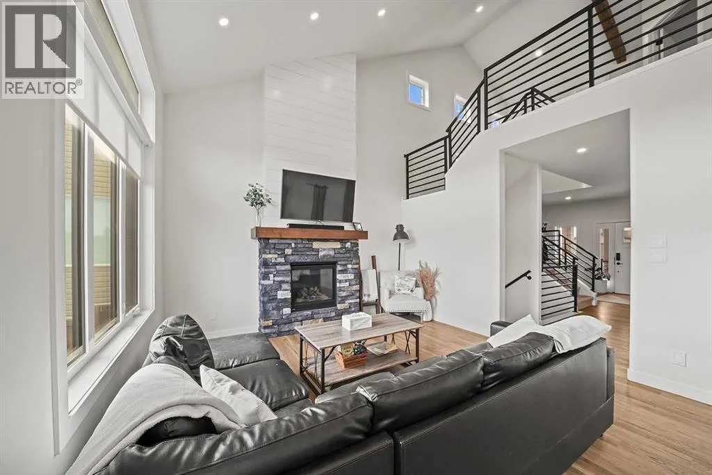 37 Arrowwood Close