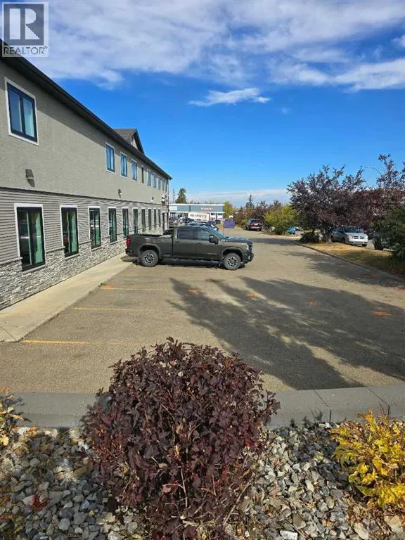201, 110 Pelican Place