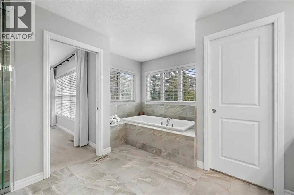 43 Nolancrest Manor NW
