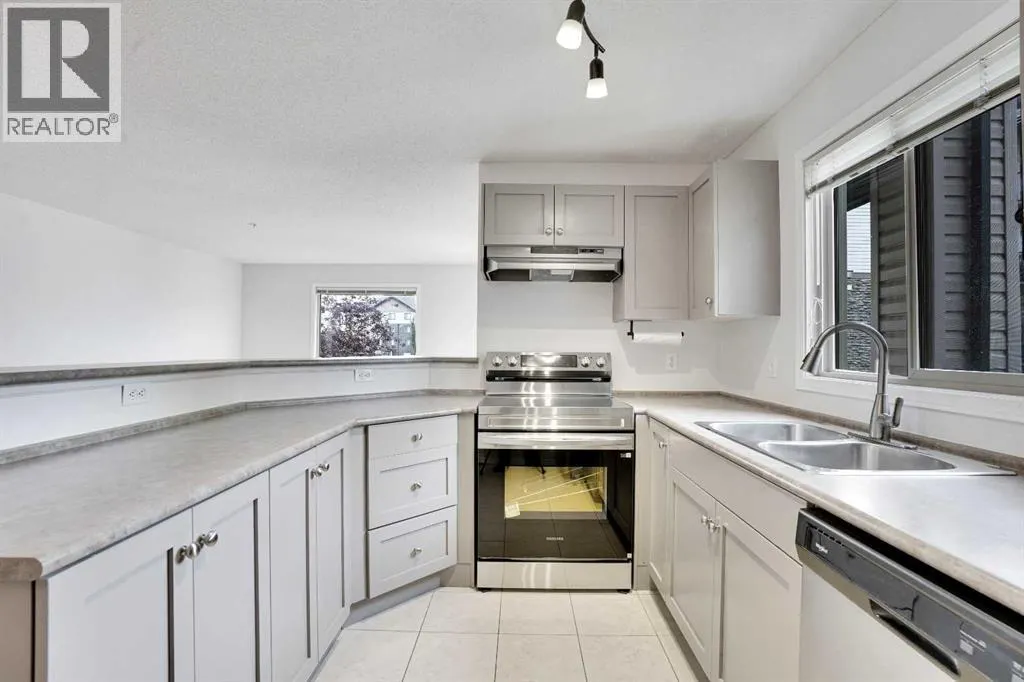 2202, 8 Bridlecrest Drive SW