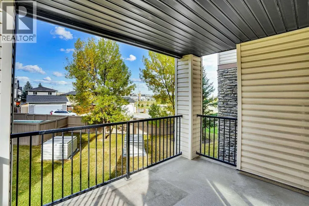 2202, 8 Bridlecrest Drive SW