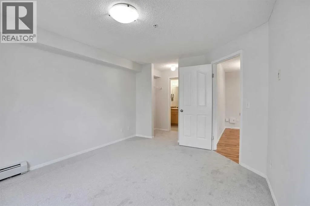 2202, 8 Bridlecrest Drive SW