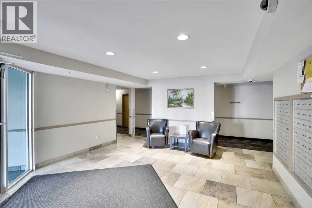 2202, 8 Bridlecrest Drive SW
