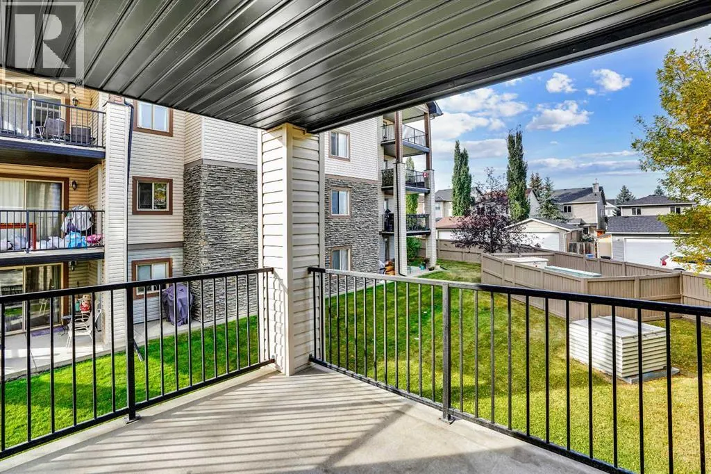2202, 8 Bridlecrest Drive SW