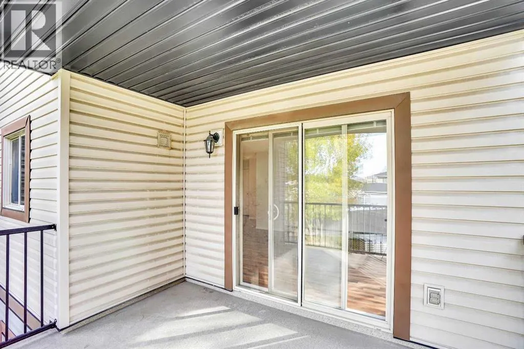 2202, 8 Bridlecrest Drive SW
