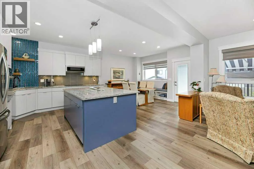 15 Eaton Crescent