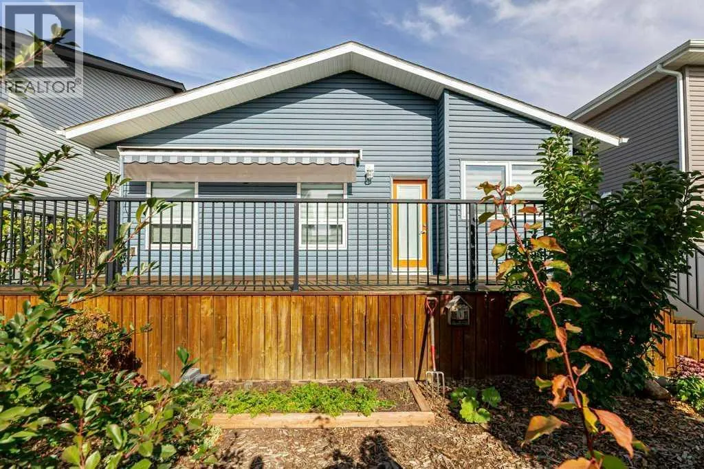 15 Eaton Crescent