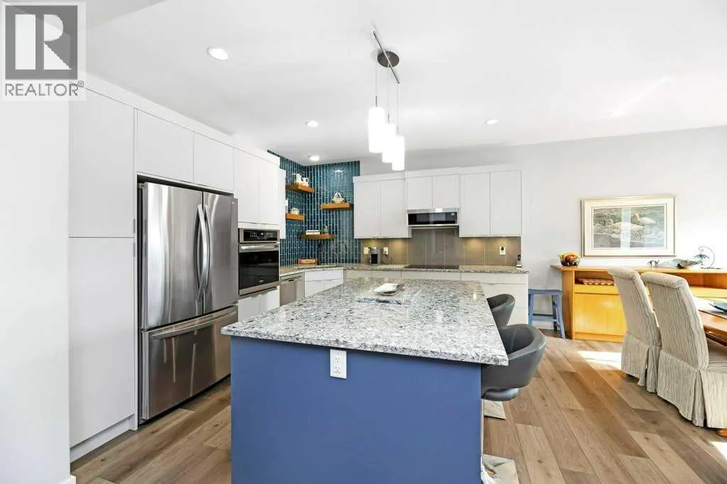 15 Eaton Crescent