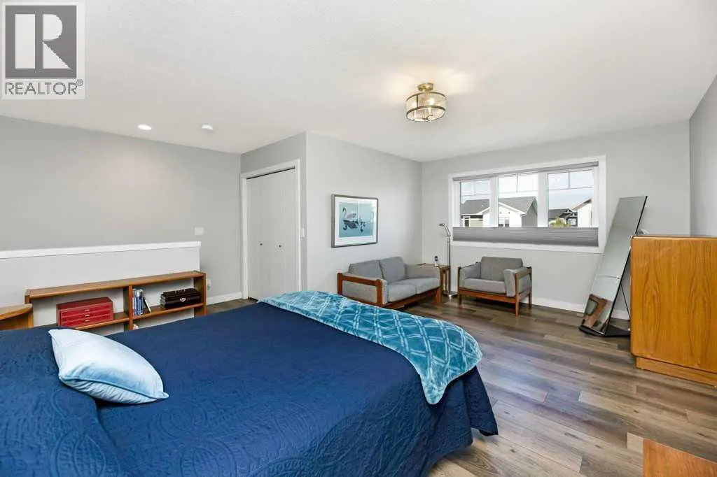 15 Eaton Crescent