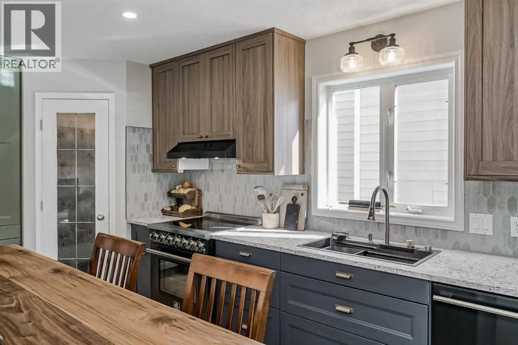 19 Inverness Boulevard SE
