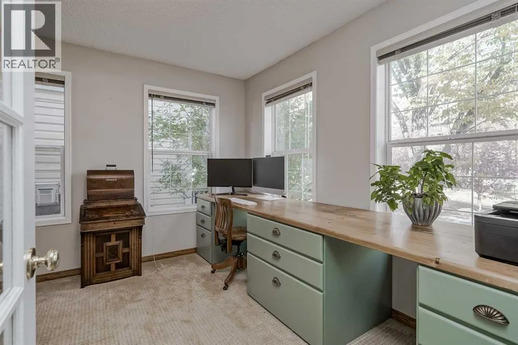 19 Inverness Boulevard SE