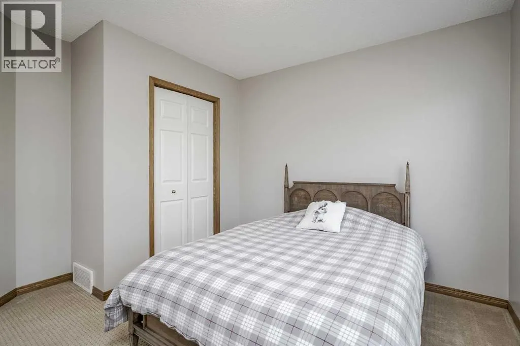 19 Inverness Boulevard SE