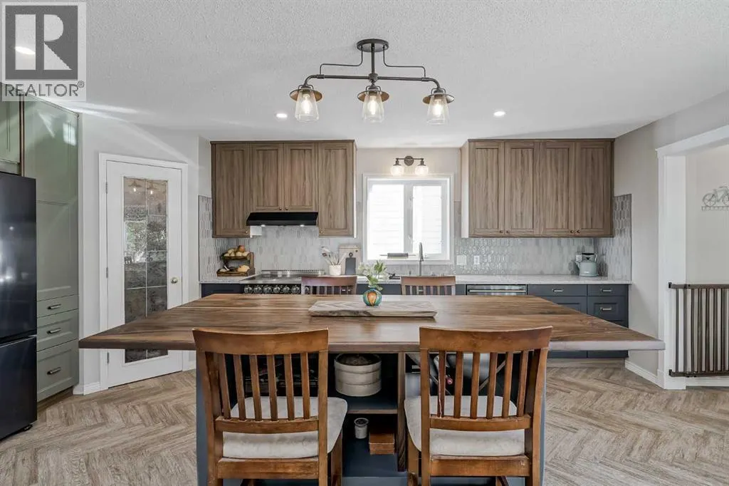 19 Inverness Boulevard SE