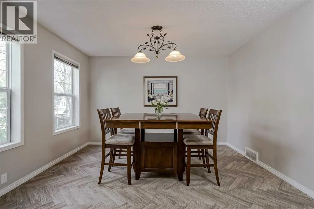 19 Inverness Boulevard SE