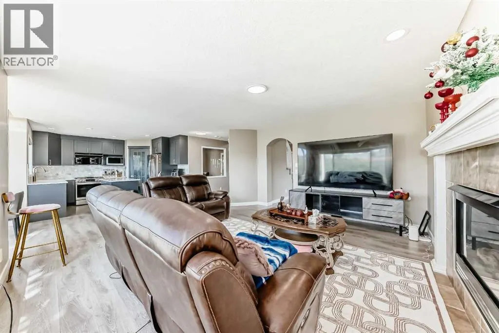 55 Edgeridge Circle NW