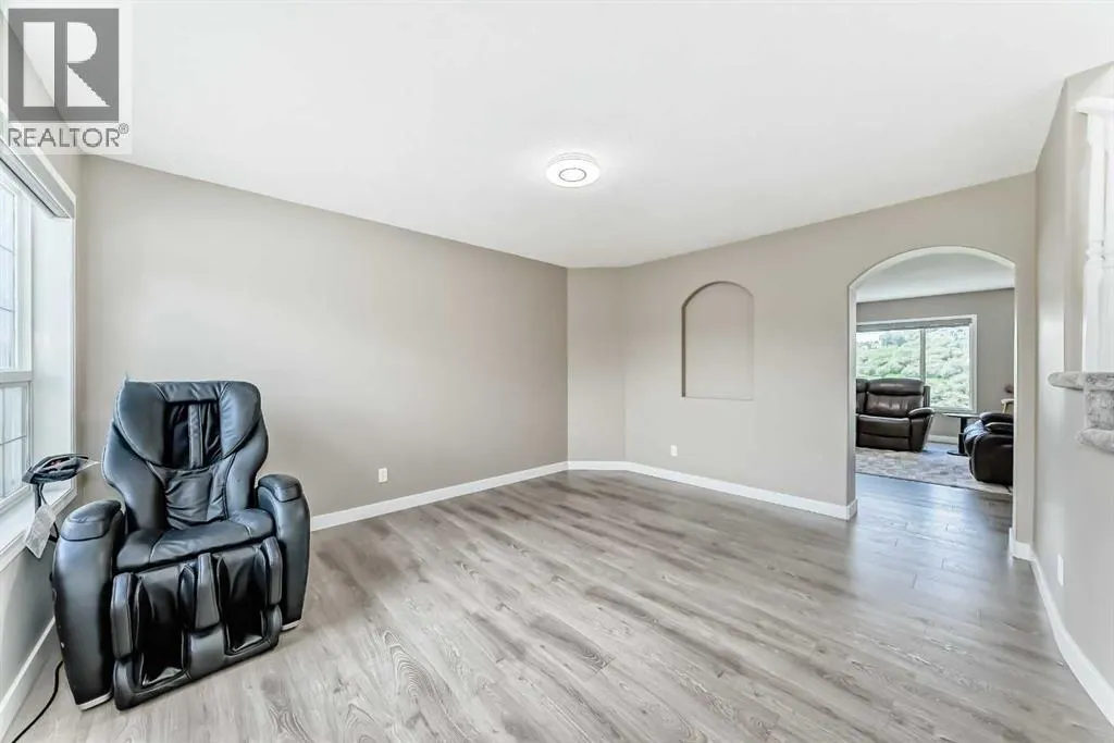 55 Edgeridge Circle NW