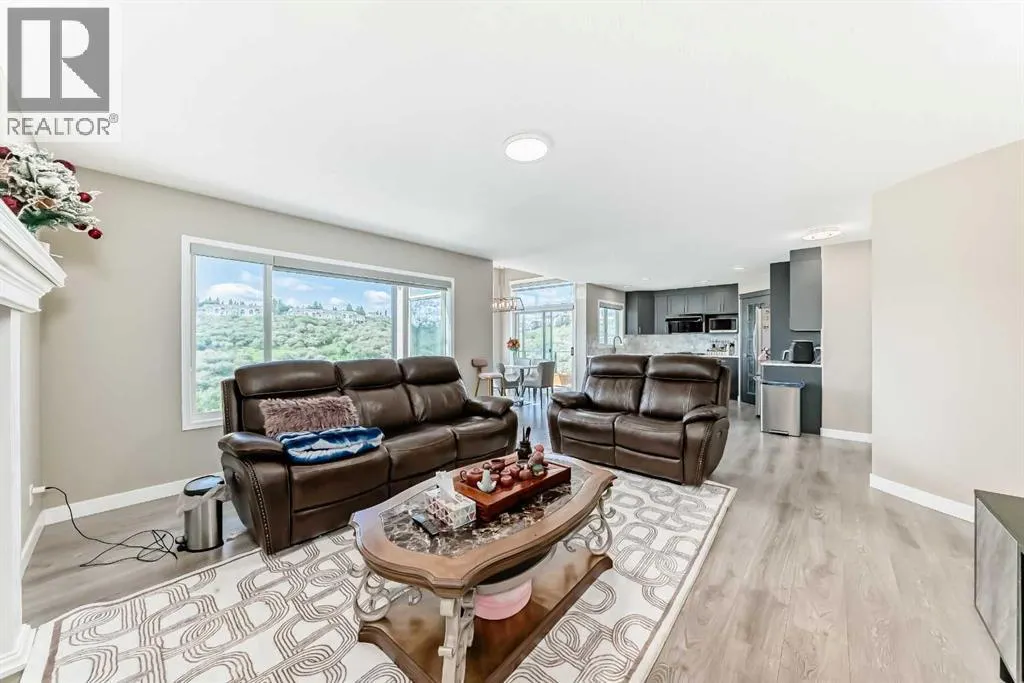 55 Edgeridge Circle NW