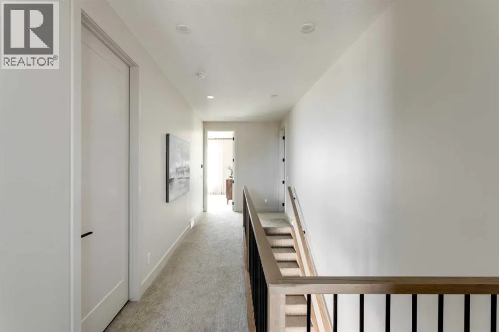 8 Rockcliff Hill NW