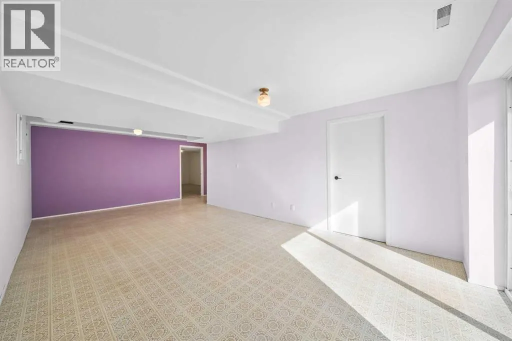 36 Strathlorne Crescent SW