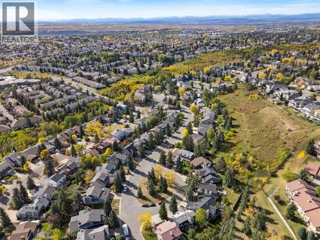 36 Strathlorne Crescent SW