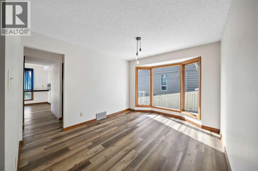 36 Strathlorne Crescent SW