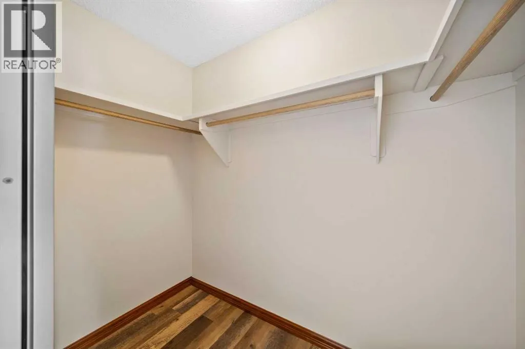 36 Strathlorne Crescent SW