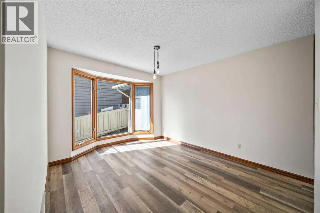 36 Strathlorne Crescent SW