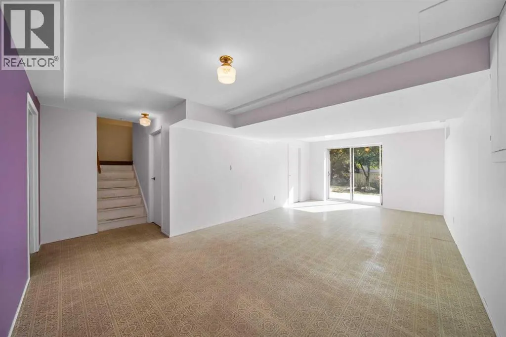 36 Strathlorne Crescent SW
