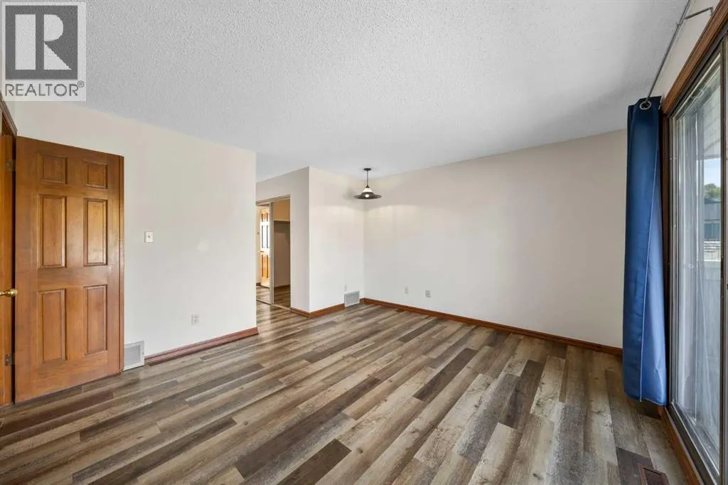 36 Strathlorne Crescent SW