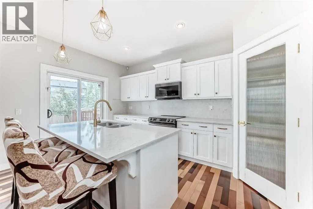 210 Copperleaf Bay SE
