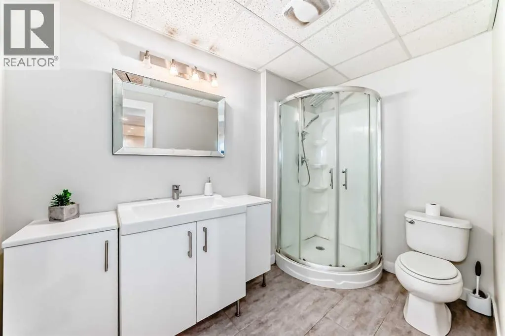 210 Copperleaf Bay SE
