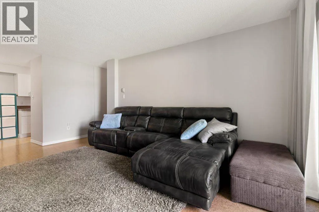 504, 8948 Elbow Drive SW