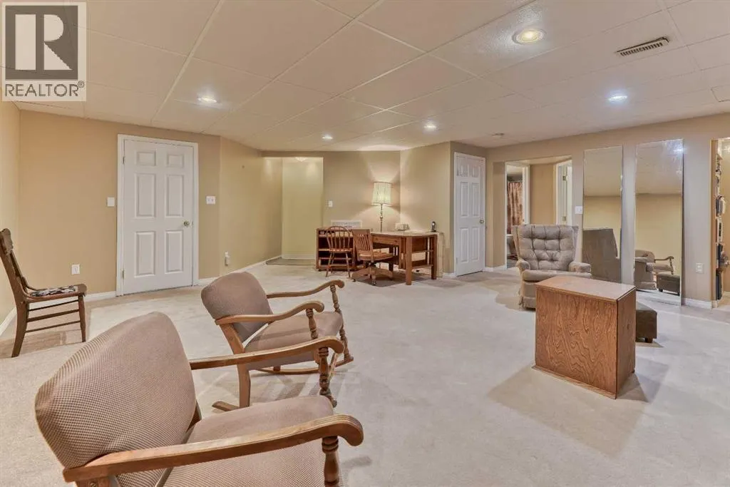 7 Scotia Landing NW