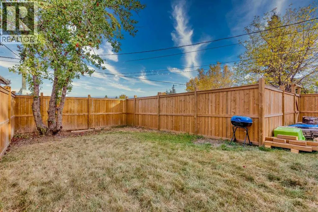 119 Maranda Close NE