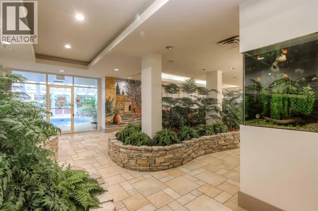 804, 4603 Varsity Drive NW