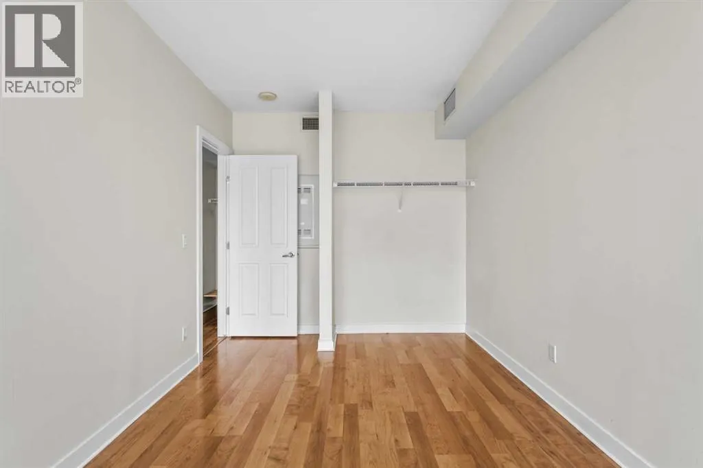 1602, 3820 Brentwood Road NW
