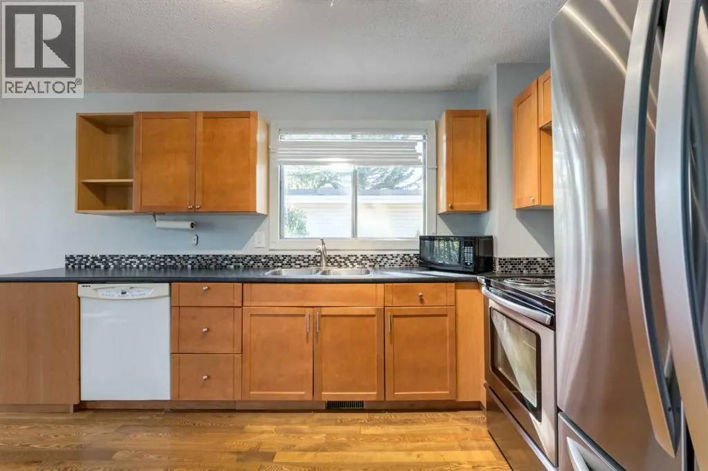 263 Silver Mead Close NW