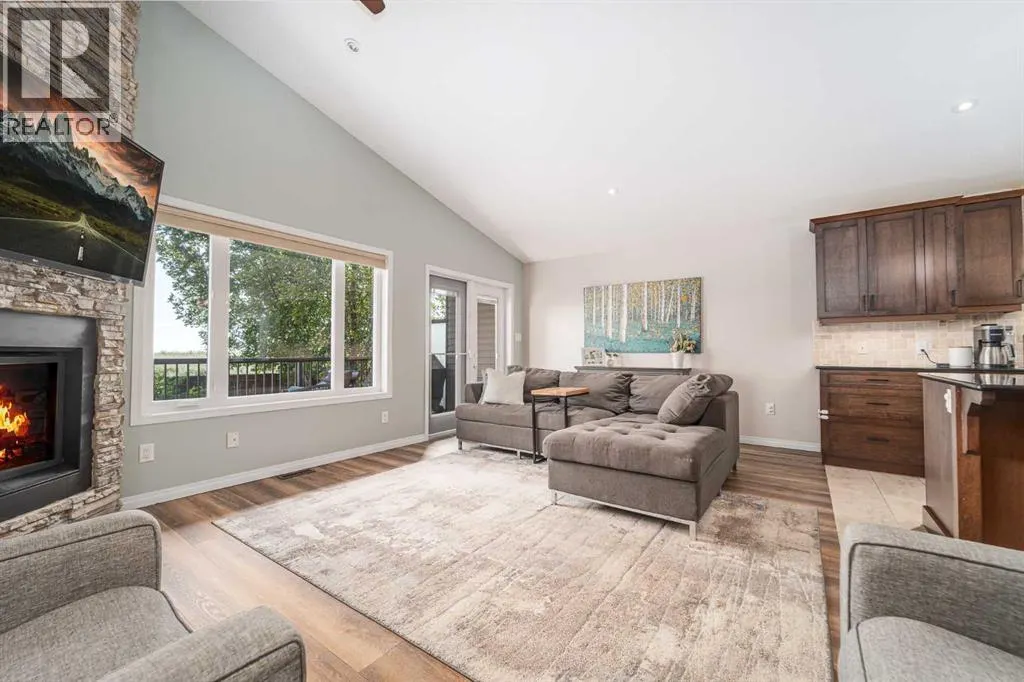 227 Mt Sundial Court W