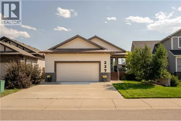 227 Mt Sundial Court W