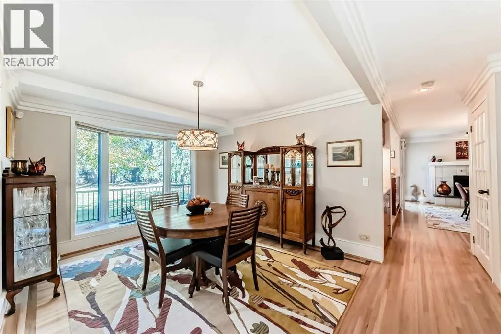 9, 35 Oakmount Court SW