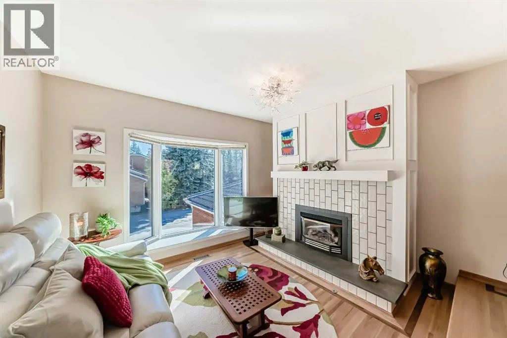 9, 35 Oakmount Court SW