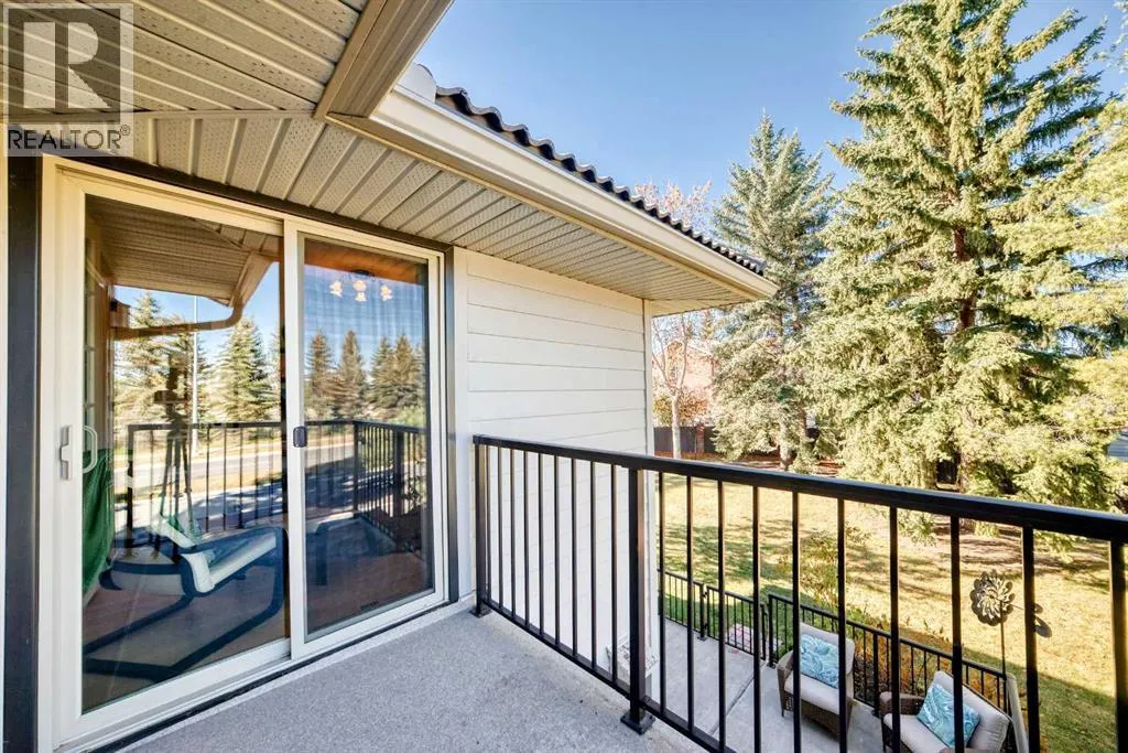 9, 35 Oakmount Court SW