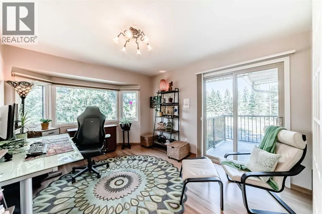 9, 35 Oakmount Court SW