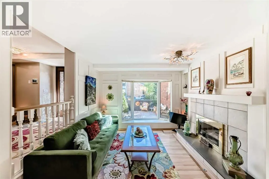 9, 35 Oakmount Court SW
